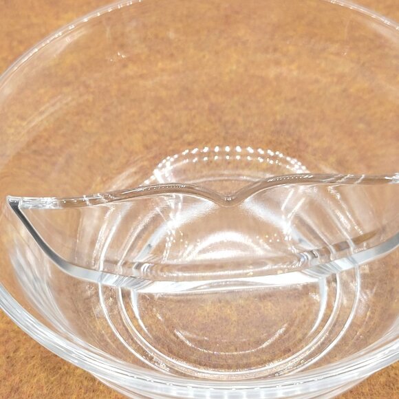 Vintage Clear Glass Divided Relish Condiment Bowl with Center Spoon Rest - Picture 2 of 6